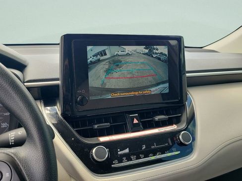 Used 2025 Toyota Corolla Cross L FWD image 13