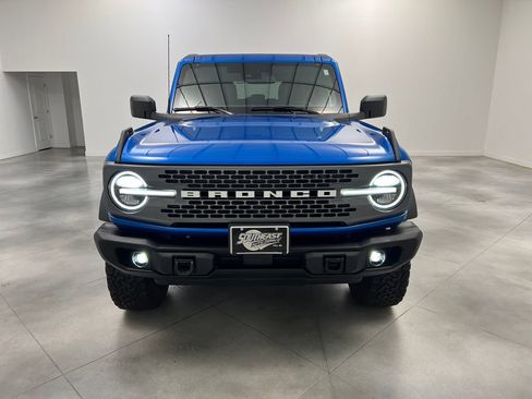 Used 2025 Ford Bronco Badlands AWD/4WD image 3