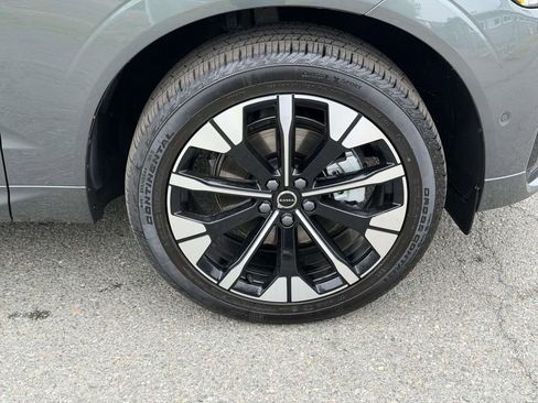 Used 2026 Volvo XC60 B5 Plus w/ Climate Package AWD/4WD image 25