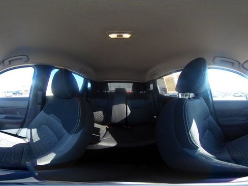 Used 2025 Nissan Kicks SV image 40