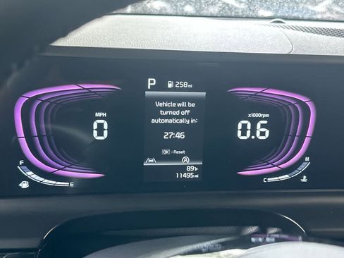 Used 2025 Kia Seltos S FWD image 16