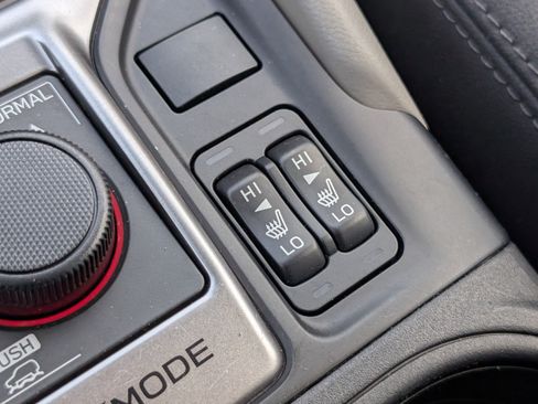 Used 2021 Subaru Forester Premium image 21