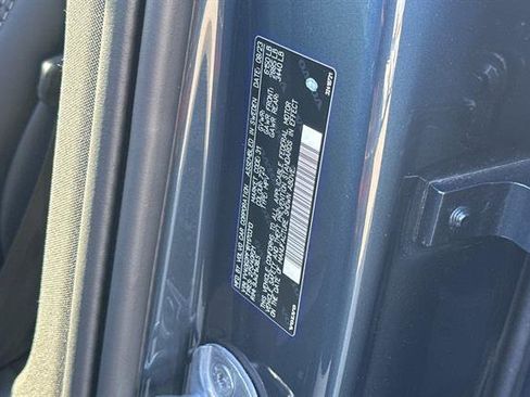 Certified 2024 Volvo XC90 B6 Ultimate w/ Protection Package Premier image 34