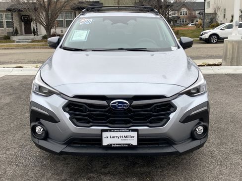 Used 2025 Subaru Crosstrek 2.5i Limited w/ Crosstrek Mirror Package image 9