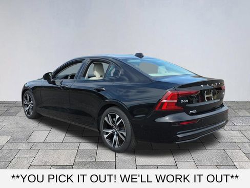 Used 2023 Volvo S60 B5 Plus FWD image 5