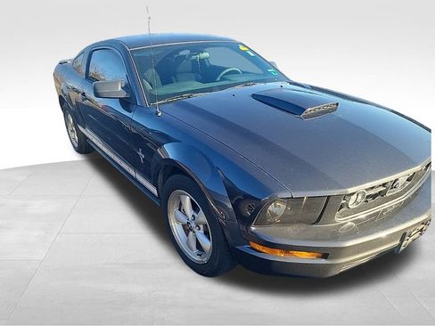 Used 2007 Ford Mustang Coupe image 4