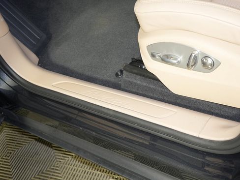 New 2026 Porsche Macan image 16