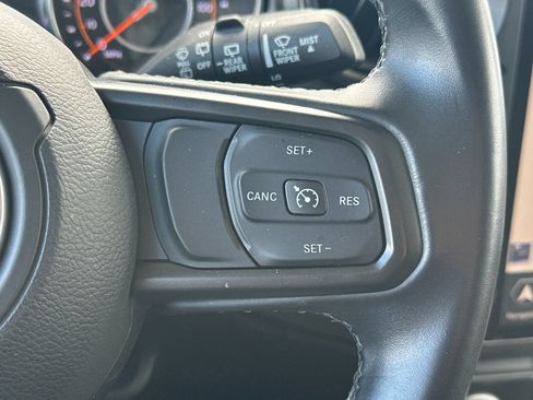 Used 2022 Jeep Wrangler Unlimited Sport AWD/4WD image 31
