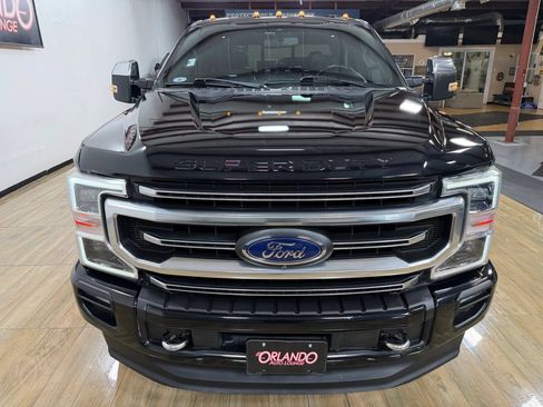 Used 2020 Ford F250 Platinum w/ FX4 Off-Road Package AWD/4WD image 2