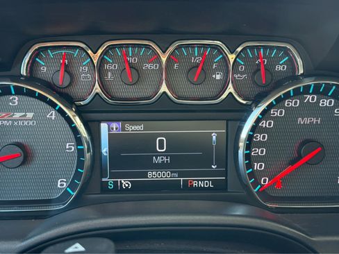 Used 2018 Chevrolet Silverado 1500 LT w/ All Star Edition image 16