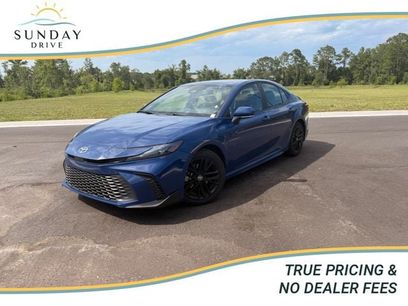 Used 2025 Toyota Camry SE