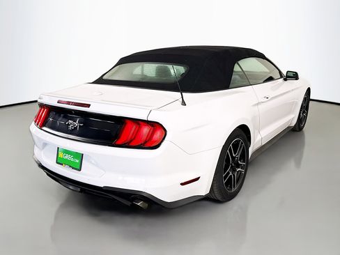 Used 2018 Ford Mustang Premium image 10
