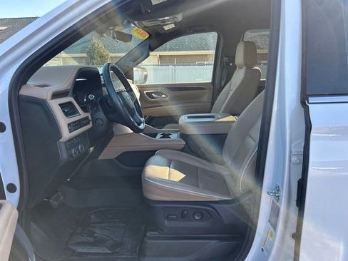 Certified 2024 Chevrolet Suburban Premier image 11