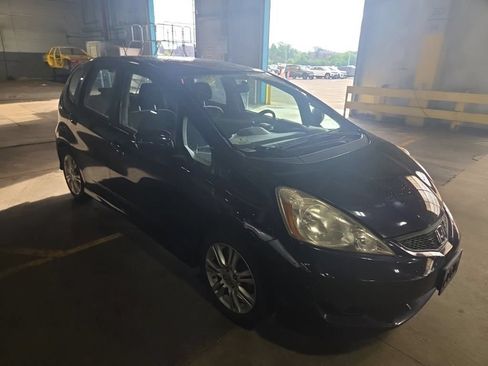 Used 2010 Honda Fit Sport image 3
