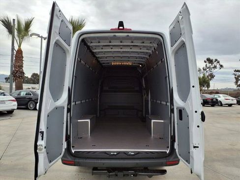 New 2026 Mercedes-Benz Sprinter 2500 image 21