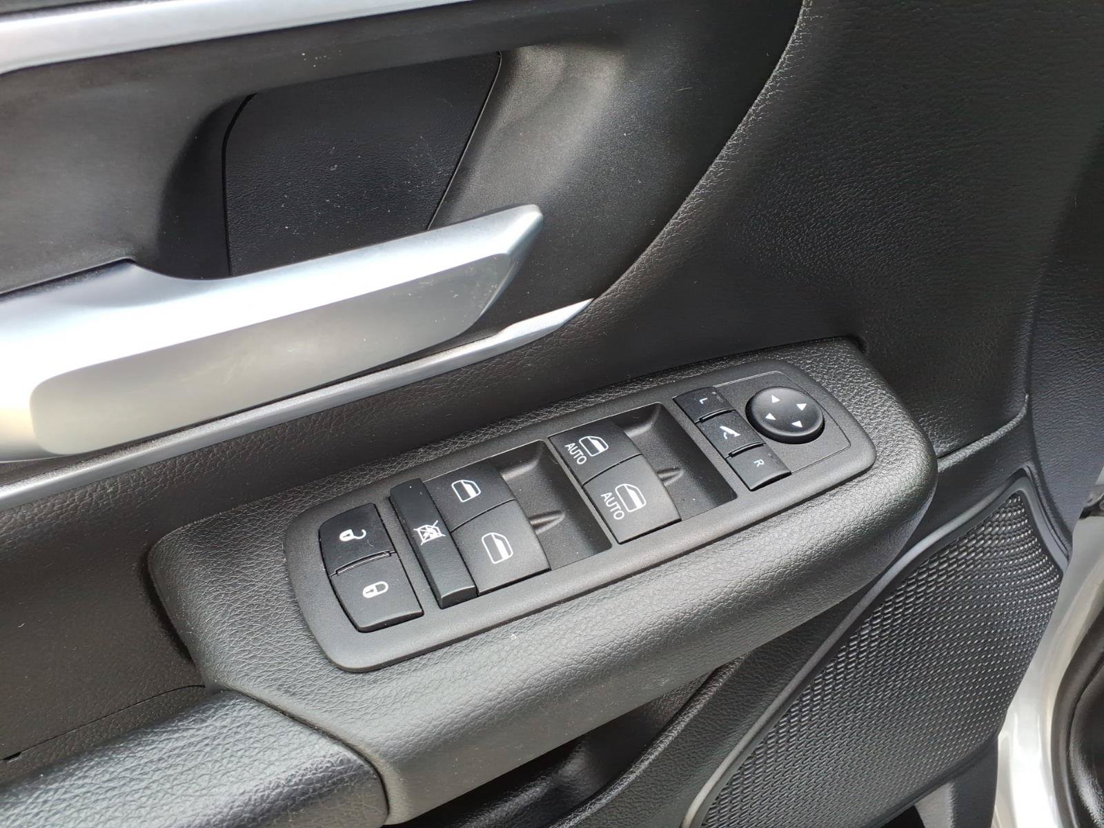 Used 2022 RAM 1500 Big Horn AWD/4WD image 23