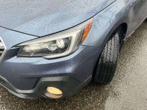 Used 2018 Subaru Outback 3.6R Limited image 3