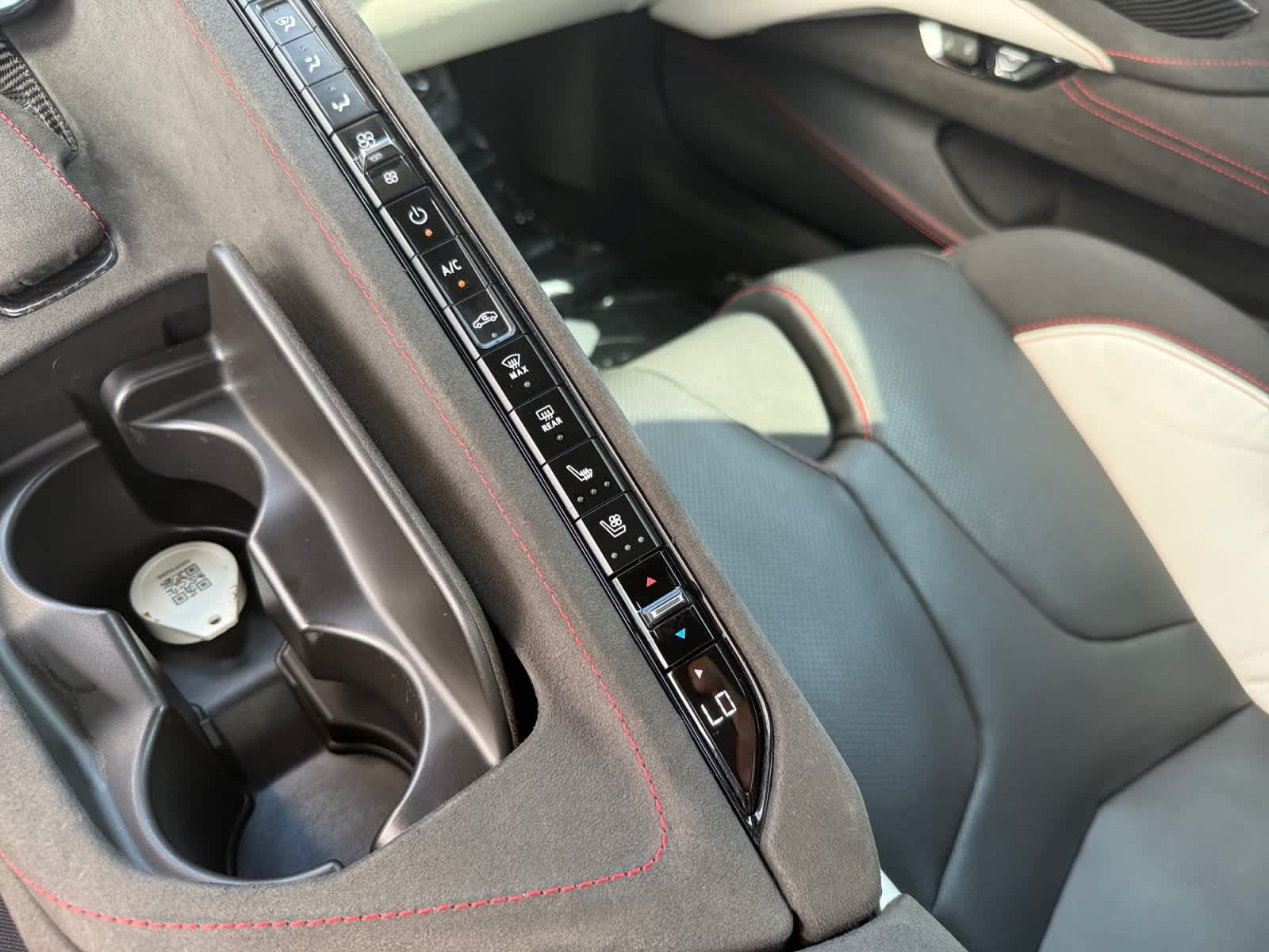 Used 2023 Chevrolet Corvette Stingray Premium Conv w/ Z51 Performance Package RWD image 19