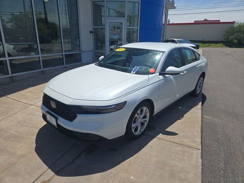 Certified 2023 Honda Accord LX image 7