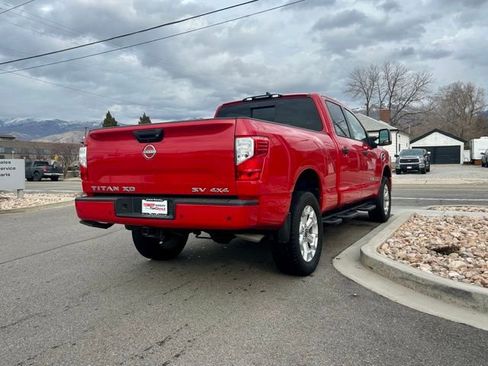 Used 2024 Nissan Titan SV w/ SV Convenience Package AWD/4WD image 4