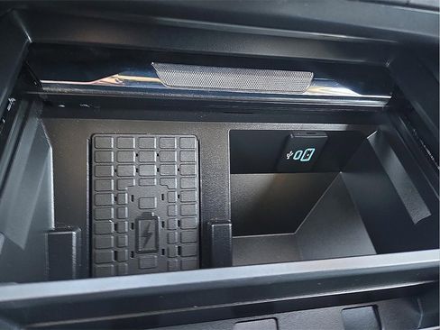 Used 2024 Ford F250 Lariat w/ Lariat Ultimate Package image 13