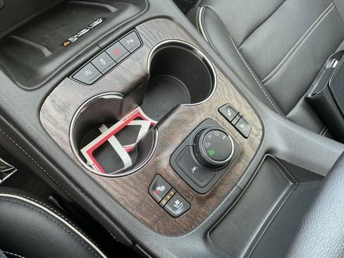 Used 2020 GMC Acadia Denali w/ Trailering Package image 21