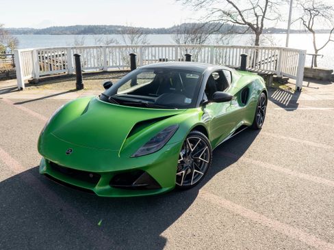 New 2026 Lotus Emira SE image 3