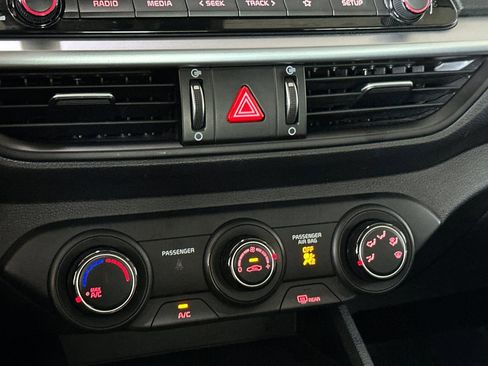 Used 2022 Kia Forte LXS image 16