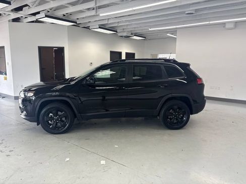 Used 2023 Jeep Cherokee Altitude Lux w/ Lux Elite Package AWD/4WD image 7