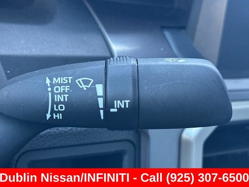 Used 2025 Toyota Tacoma SR5 AWD/4WD image 40