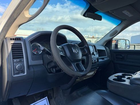 Used 2017 RAM 3500 Tradesman w/ Chrome Appearance Group image 14