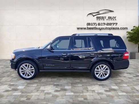 Used 2016 Ford Expedition Platinum RWD image 4