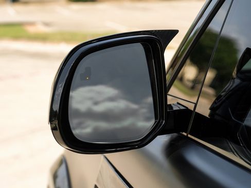 Used 2024 Land Rover Range Rover Autobiography image 37