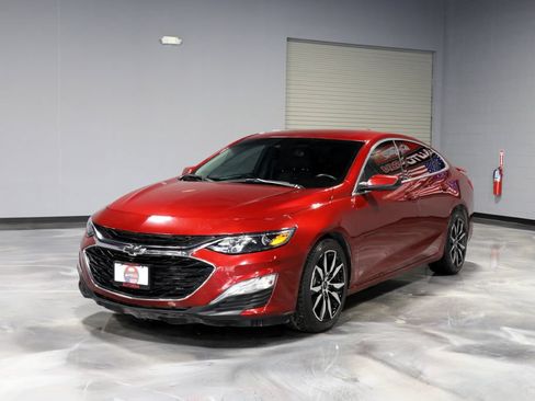 Used 2024 Chevrolet Malibu RS FWD image 3