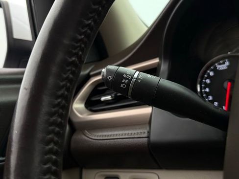 Used 2017 GMC Acadia Denali w/ Technology Package image 12