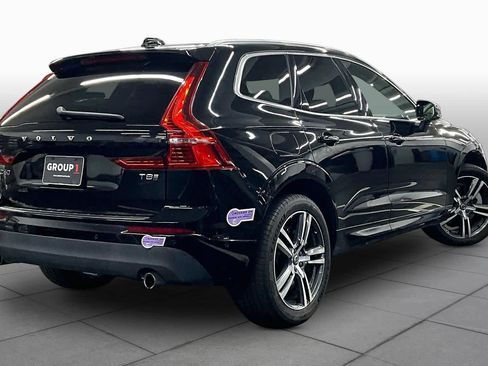 Used 2019 Volvo XC60 T8 Momentum w/ Advanced Package AWD/4WD image 12