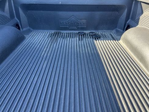 Used 2015 RAM 1500 Express image 26