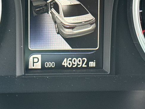 Used 2017 Toyota Camry SE FWD image 35