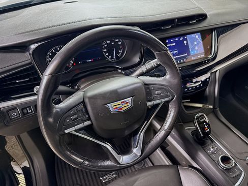 Used 2024 Cadillac XT6 Premium Luxury image 25