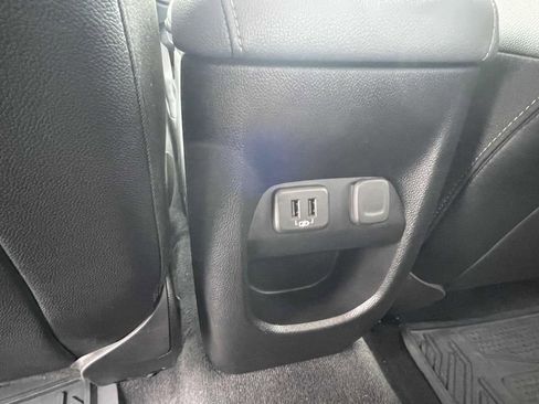 Used 2020 Chevrolet Colorado Z71 image 14