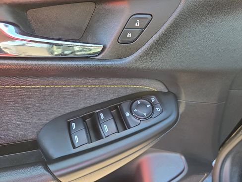 Used 2025 Chevrolet TrailBlazer ACTIV image 11