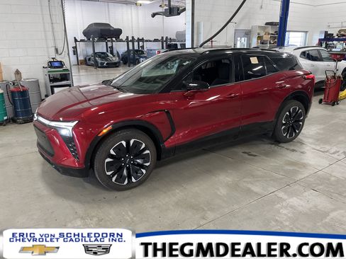 Used 2025 Chevrolet Blazer EV RS AWD/4WD image 1