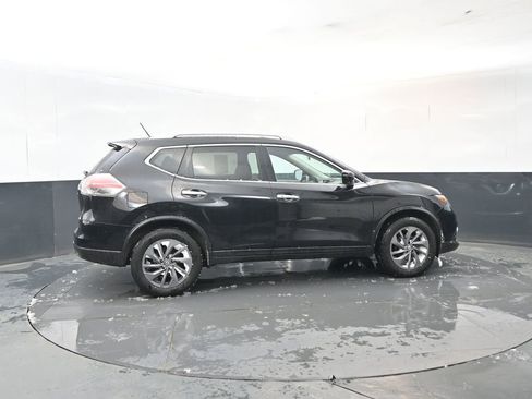 Used 2016 Nissan Rogue SL w/ SL Premium Package image 6