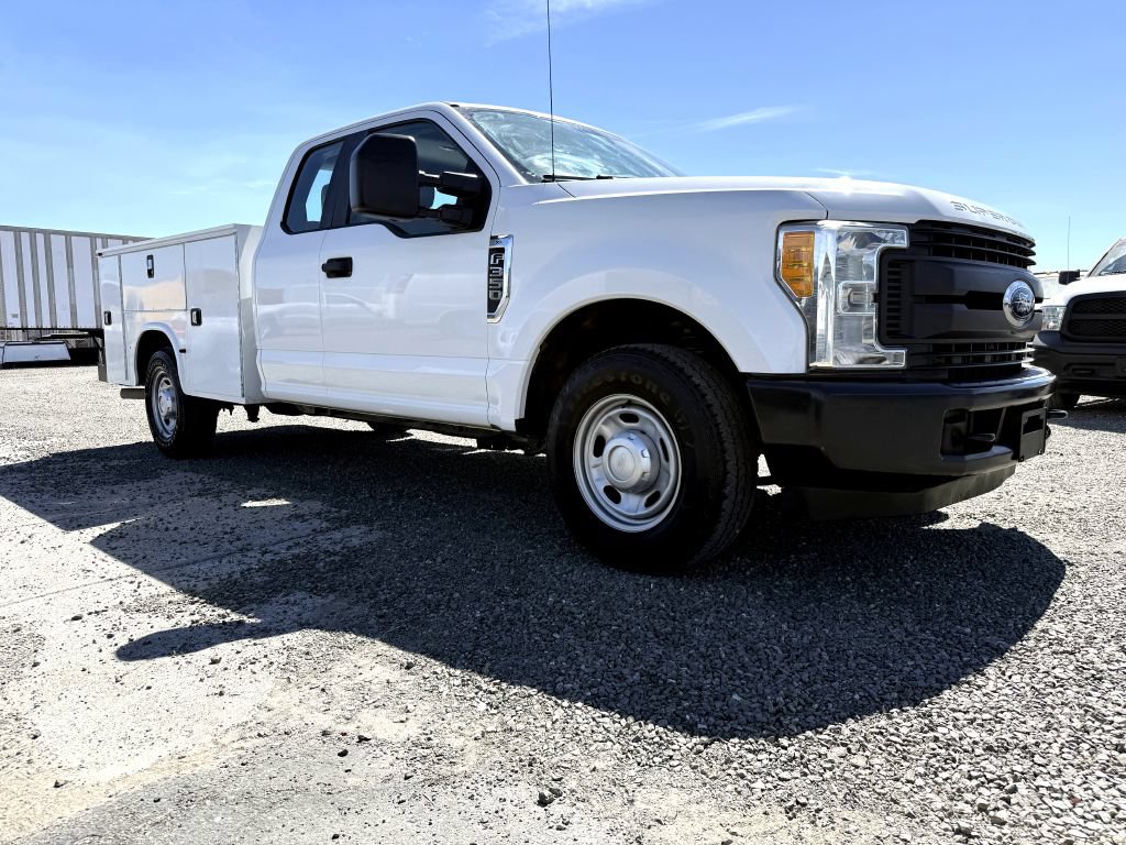 Used 2017 Ford F350 XL RWD image 3