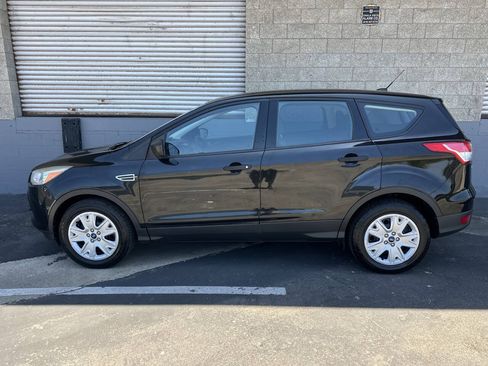 Used 2015 Ford Escape S FWD image 7