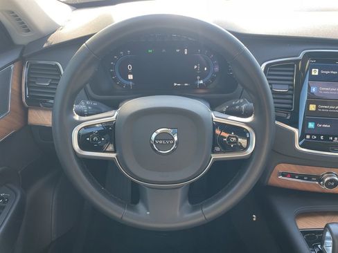 Certified 2023 Volvo XC90 B6 Plus image 28