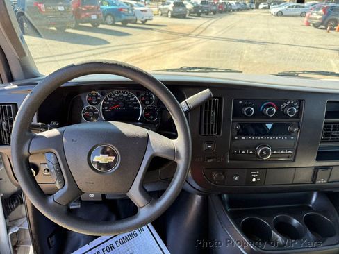 Used 2017 Chevrolet Express 2500 image 11