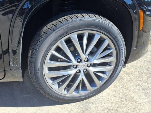 New 2026 Buick Enclave Avenir image 9