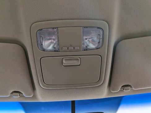 Used 2003 Toyota Camry LE image 18