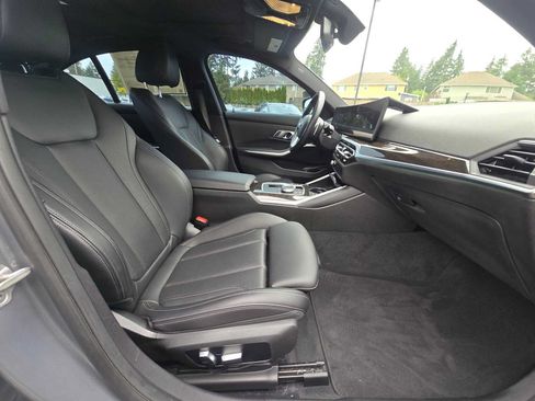 Used 2023 BMW 330i Sedan w/ Premium Package RWD image 11